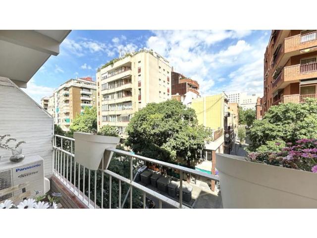Piso en venta en Barcelona, Barri de les Corts photo 0