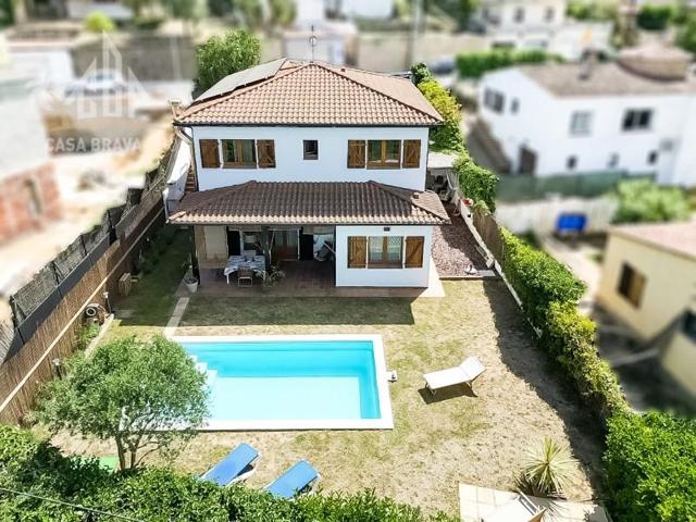 Casa en venta en Calonge photo 0