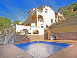 Casa en venta en Lloret de Mar photo 0
