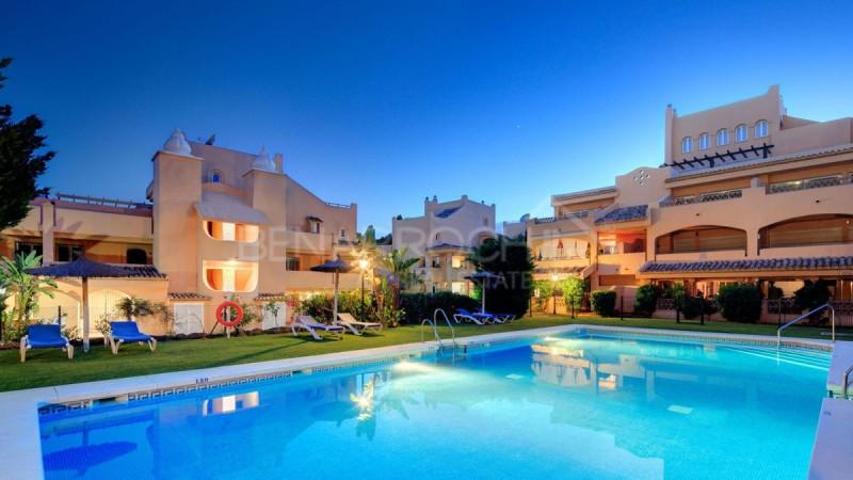 Apartamento en venta en Marbella, Marbella Este photo 0