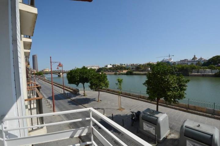 Piso en venta en Sevilla, Centro - Arenal photo 0