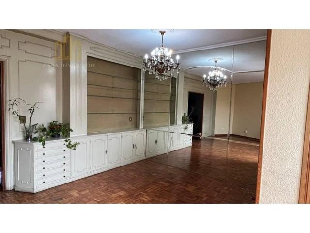 Piso en venta en Madrid photo 0