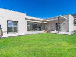 Casa en venta en Palau-saverdera photo 0