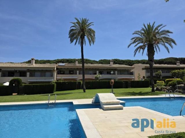 Casa en venta en Castell-Platja d'Aro, La Bovila photo 0