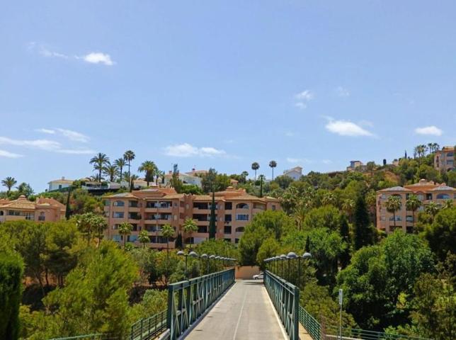 Apartamento en venta en Marbella, Marbella Este photo 0