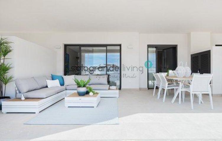 Apartamento en venta en Casares, Costa photo 0