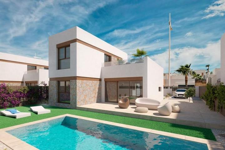 Chalet en venta en Algorfa, La Finca Golf Resort photo 0