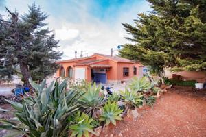 Chalet en venta en Benissa, Canor photo 0