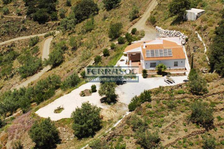 Casa en venta en Arenas, Castillo Bentomiz photo 0