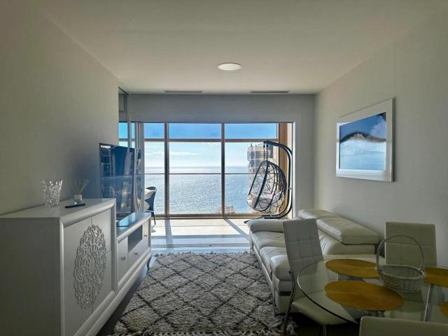 Apartamento en venta en Benidorm, Playa Poniente photo 0