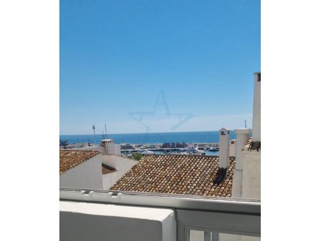 Duplex en venta en Marbella, Puerto Banús photo 0