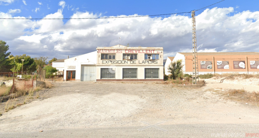 Nave industrial en venta en Crevillent, Crevillent photo 0