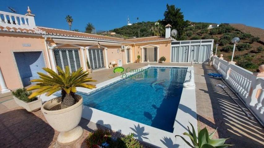 Casa con terreno en venta en Torrox, Torrox photo 0
