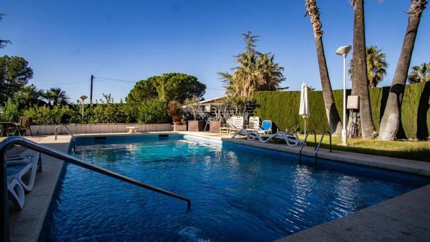 Chalet en venta en Petrer, Loma badá photo 0