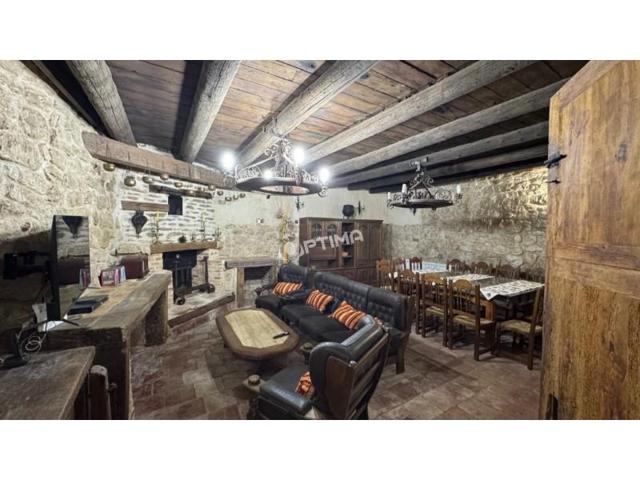 Casa con terreno en venta en Villalonso photo 0