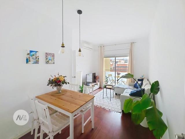 Piso en venta en Barcelona, Les Corts photo 0