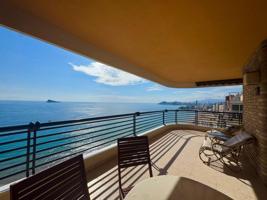 Apartamento en venta en Benidorm, Avenida del Mediterraneo photo 0