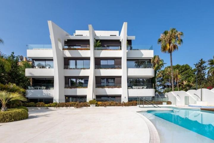 Apartamento en venta en Marbella, Urb. Carib Playa photo 0