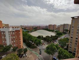 Piso en venta en Zaragoza, Universidad photo 0