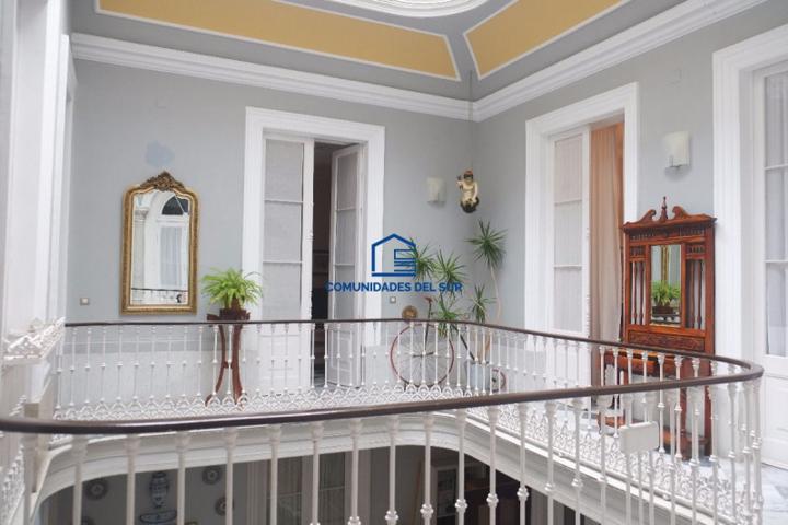 Piso en venta en Cádiz, Cadiz photo 0