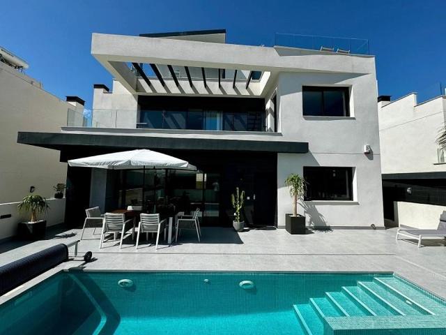 Chalet en venta en Algorfa photo 0