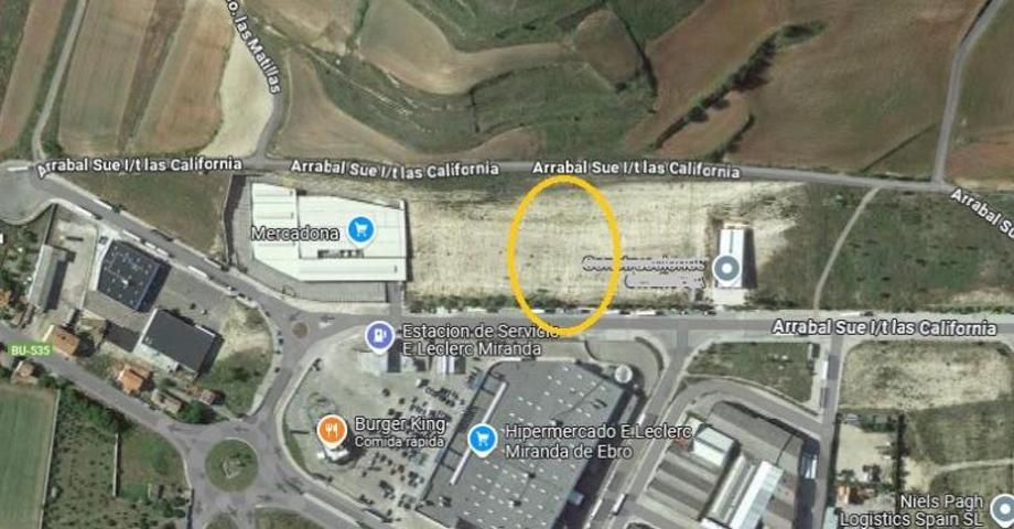 Terreno en venta en Miranda de Ebro, Californias photo 0