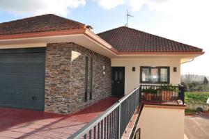 Casa en venta en Bergondo, Guisamo photo 0