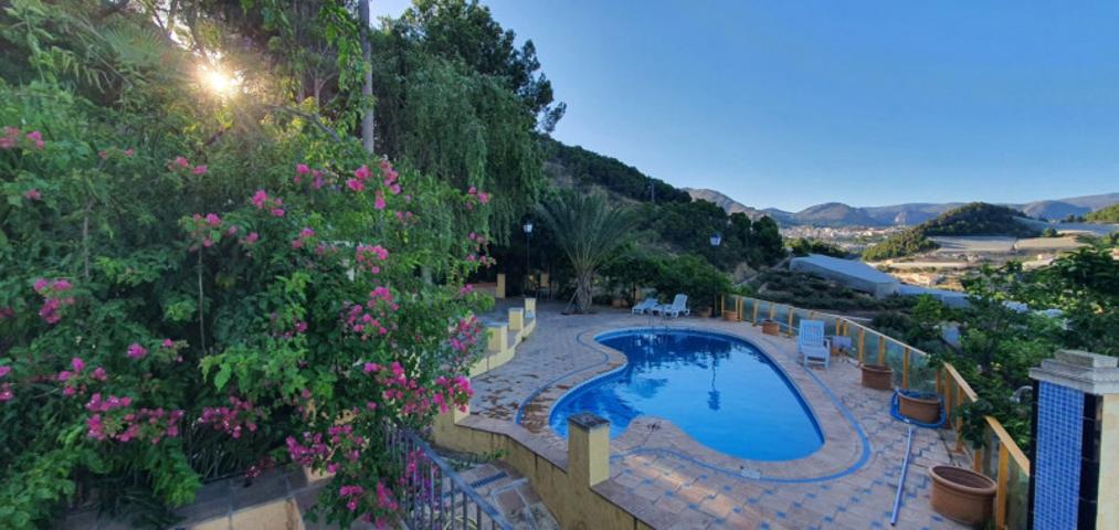 Chalet en venta en Polop, Polop photo 0