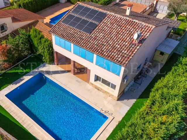 Casa en venta en Lloret de Mar, Condado del Jaruco photo 0