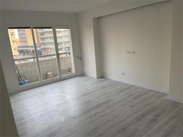 Apartamento en venta en Barcelona photo 0