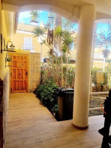 Adosada en alquiler en Ceuta, Loma Margarita photo 0