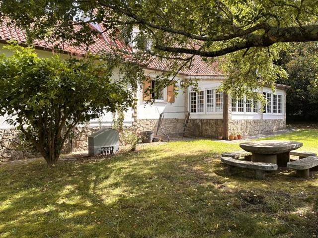 Casa en venta en Teo, Cacheiras photo 0