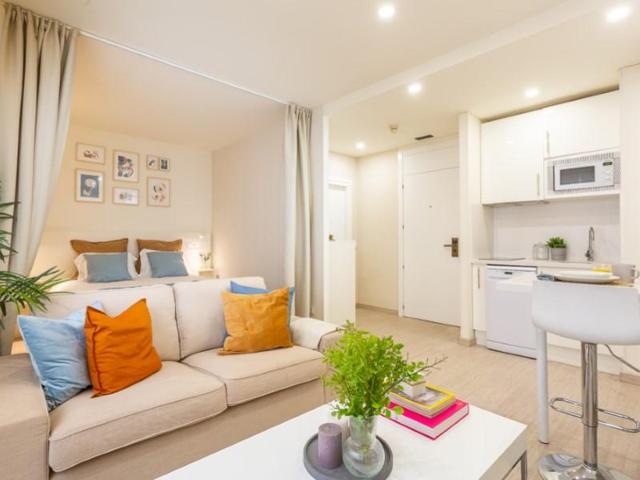 Apartamento en venta en Madrid photo 0