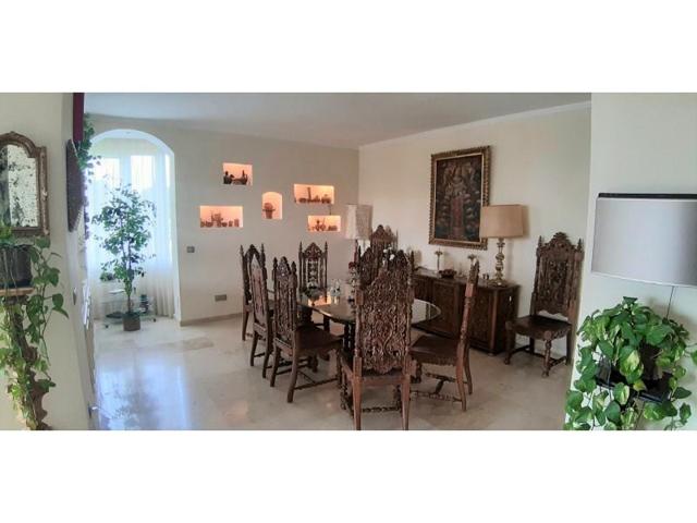 Apartamento en venta en Marbella photo 0