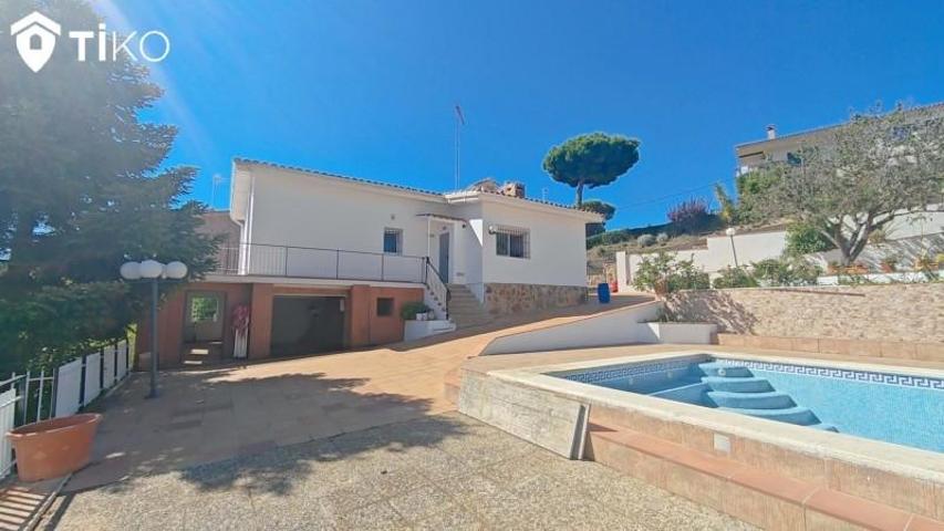 Casa en venta en Mataró, Mataró photo 0