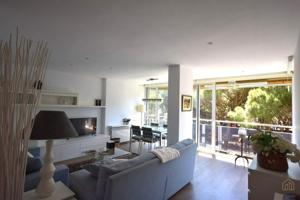 Piso en venta en Gavà, Gavà photo 0