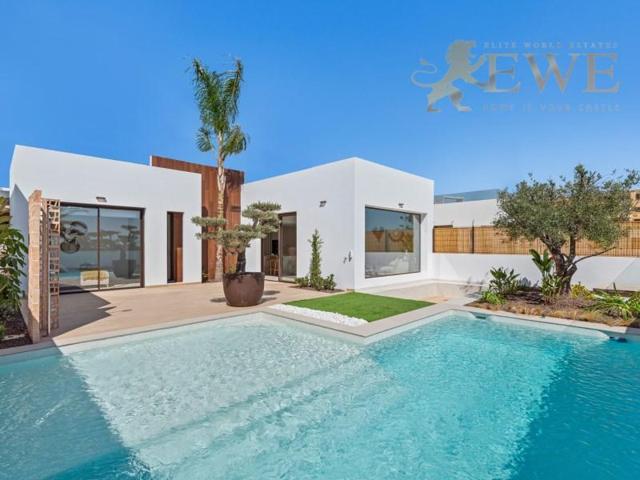 Chalet en venta en Los Alcázares photo 0