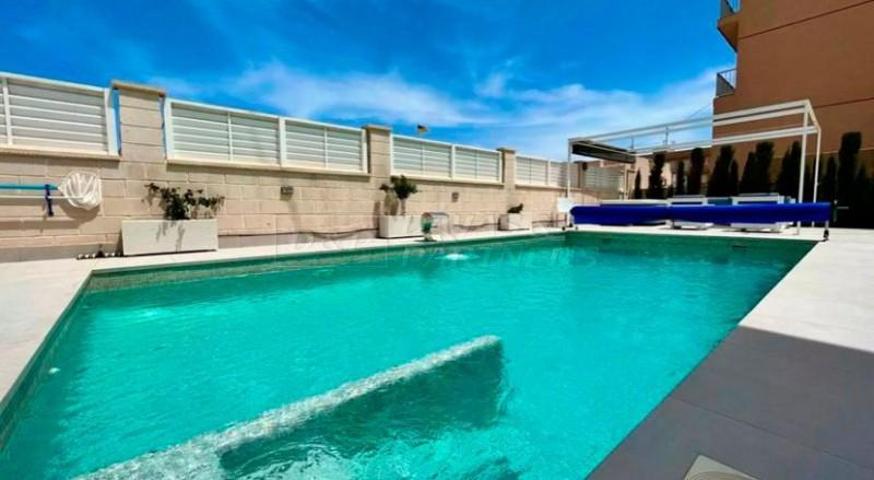 Chalet en venta en Torrevieja, Las Calas photo 0