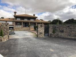 Chalet en venta en Maello photo 0