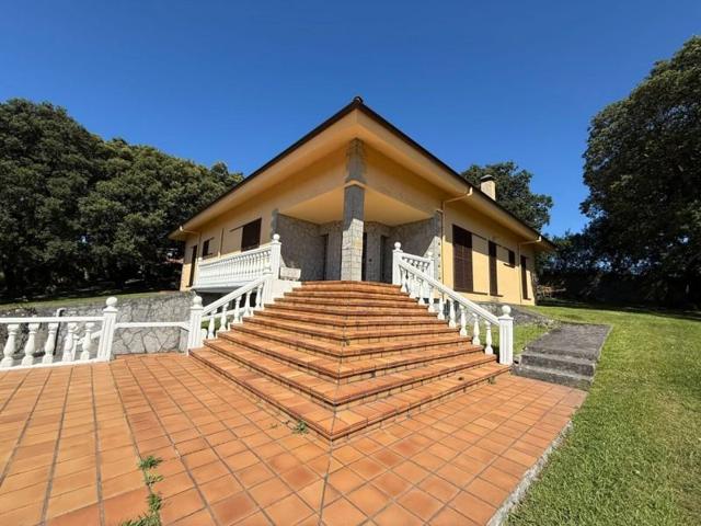 Chalet en venta en Arnuero, Arnuero photo 0