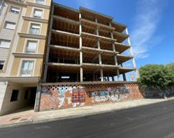 Edificio en venta en Coria, Coria photo 0