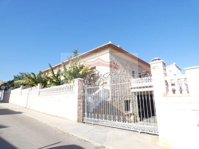 Chalet en venta en Pego photo 0