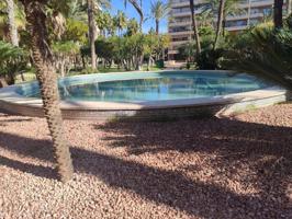 Apartamento en venta en Torrevieja, Playa de los locos photo 0