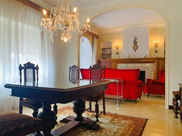 Casa en venta en Bellcaire d'Empordà photo 0