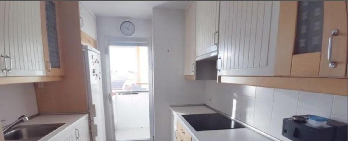 Apartamento en venta en Madrid photo 0