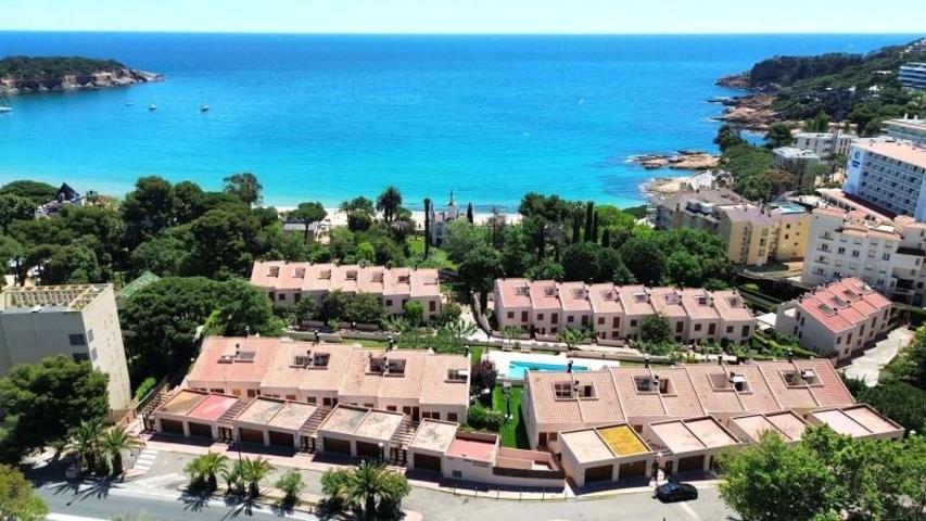 Casa en venta en Sant Feliu de Guíxols, Sant Feliu de Guíxols photo 0