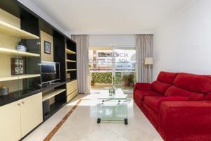Apartamento en venta en Marbella, Centro - La Bajadilla photo 0