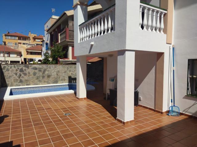 Chalet en venta en Nerja, Urbanizacion - Flamingo photo 0