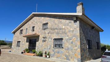 Casa con terreno en venta en Vinyols i els Arcs, Vinyols i els Arcs photo 0