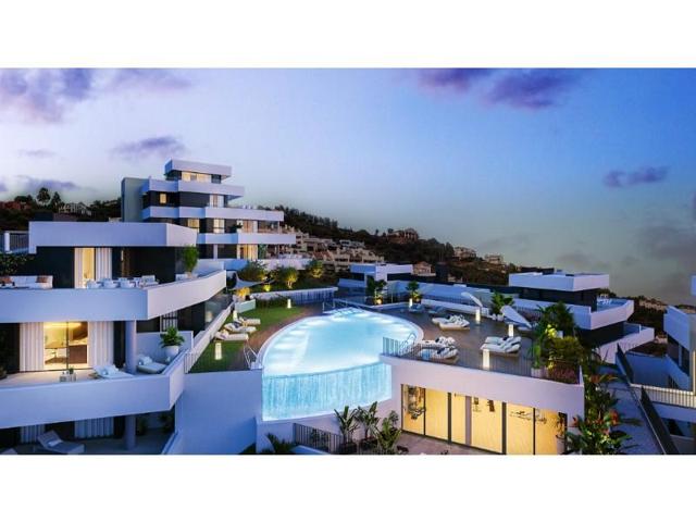 Piso en venta en Marbella, Alto de los Monteros photo 0